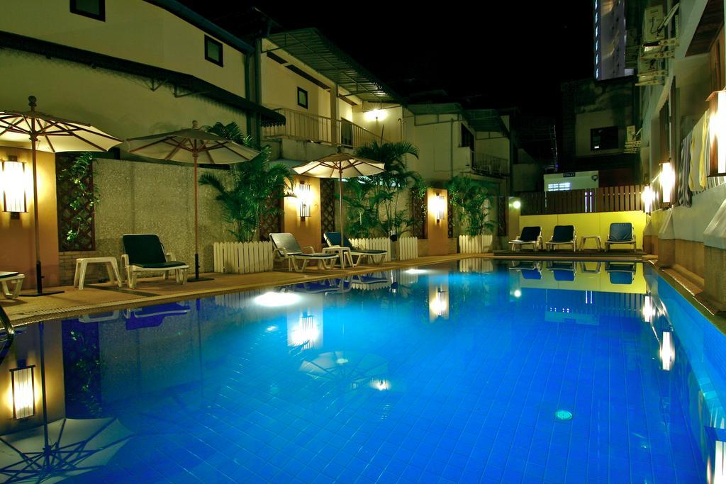 Rattana Beach Hotel Karon Exterior foto