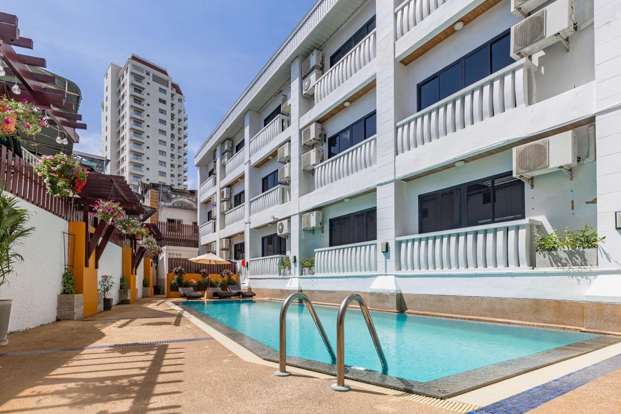 Rattana Beach Hotel Karon Exterior foto