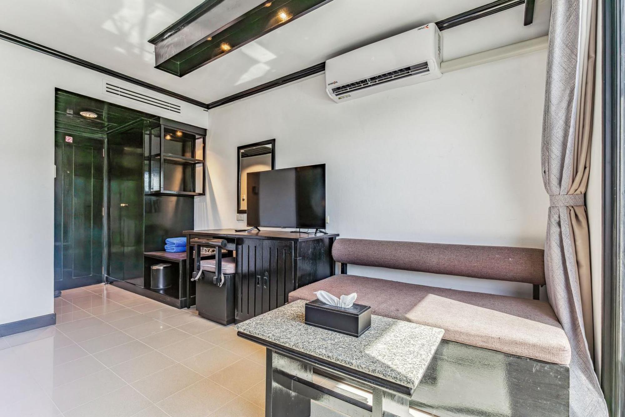 Rattana Beach Hotel Karon Habitación foto