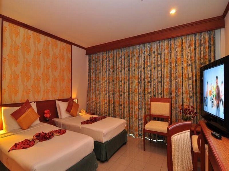 Rattana Beach Hotel Karon Exterior foto