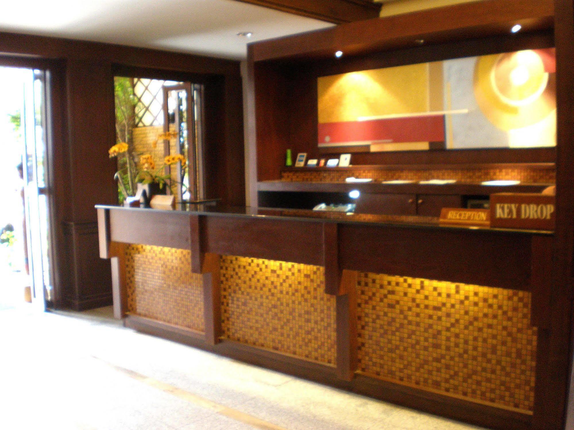 Rattana Beach Hotel Karon Exterior foto