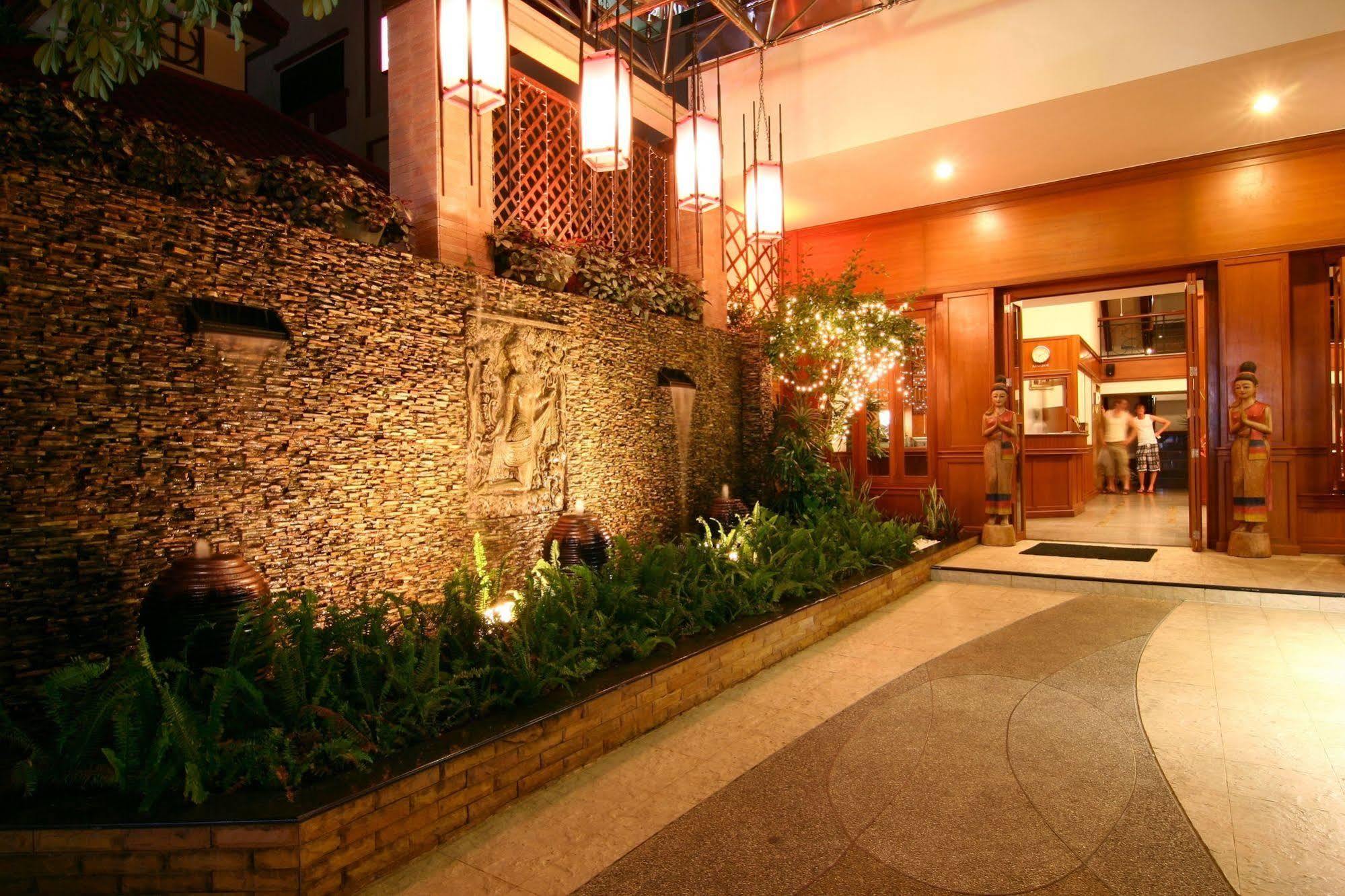 Rattana Beach Hotel Karon Exterior foto